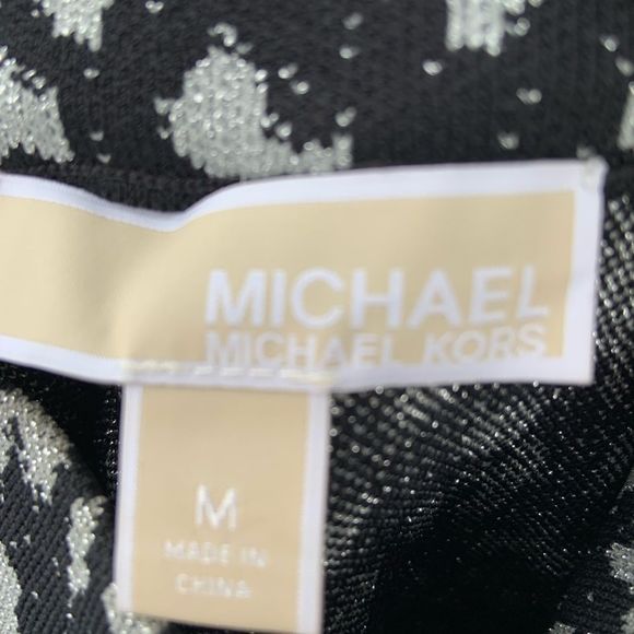 MICHAEL KORS KNIT TOP | ANIMAL PRINT | MOCK NECK | SILVER & BLACK | SIZE MEDIUM - Picture 8 of 8